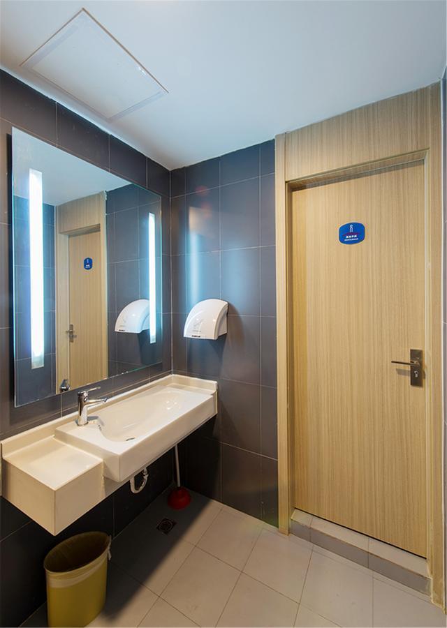 Hanting Hotel Zhuhai Qinglu Middle Road מראה חיצוני תמונה