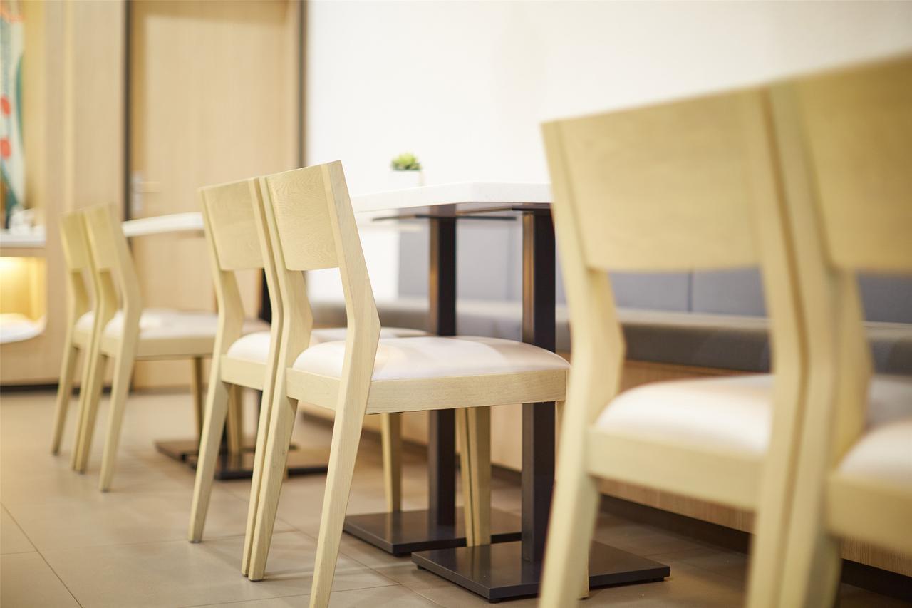 Hanting Hotel Zhuhai Qinglu Middle Road מראה חיצוני תמונה